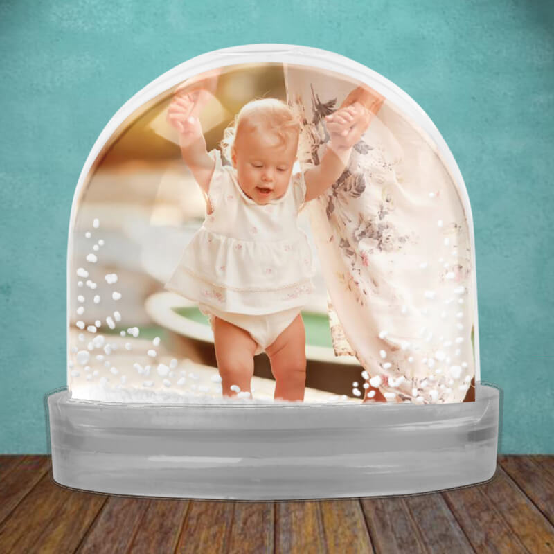 personalised snow globe