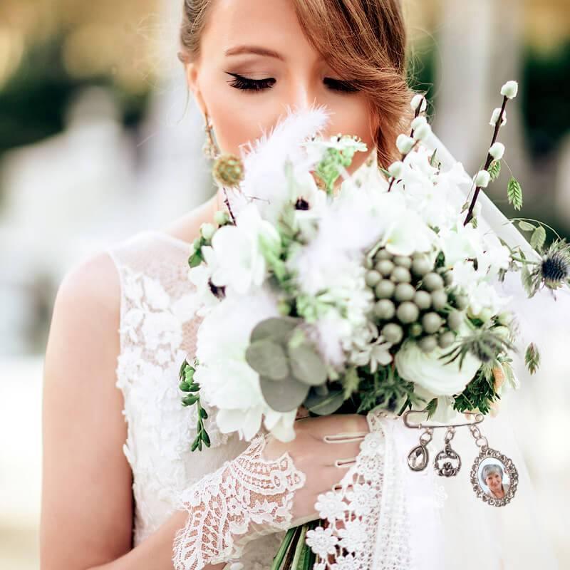 small picture frame for bridal bouquet