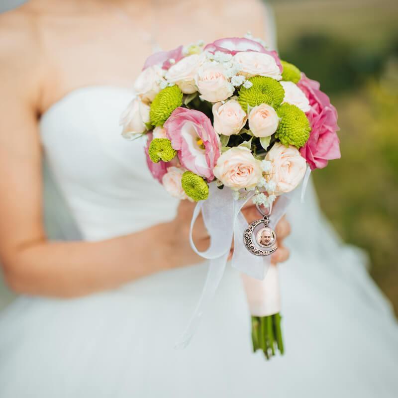 wedding bouquet remembrance charms